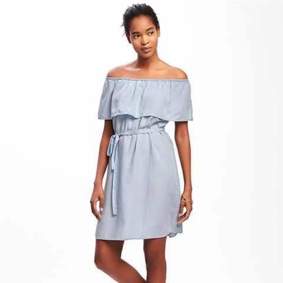 Old Navy Dresses & Skirts - Old Navy light blue chambray off-shoulder dress